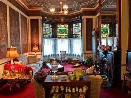 Elmira'S Painted Lady Bed & Breakfast Інтер'єр фото