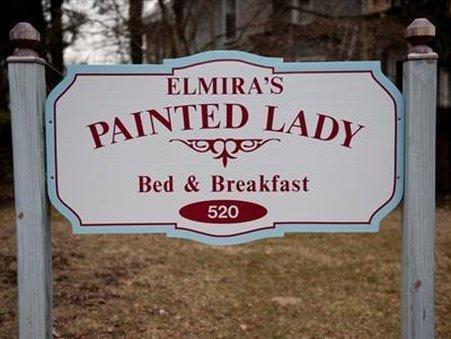 Elmira'S Painted Lady Bed & Breakfast Екстер'єр фото