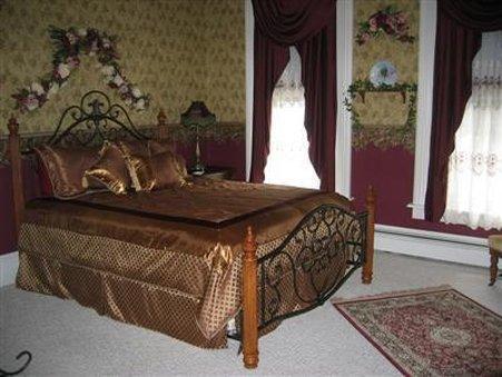 Elmira'S Painted Lady Bed & Breakfast Номер фото